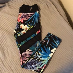 Doyoueven Floral Leggings